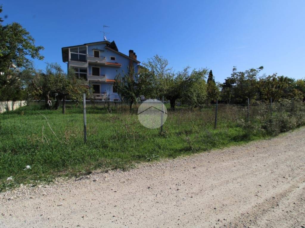 Terreno a Pineto in Via Federico Fellini - Foto 2