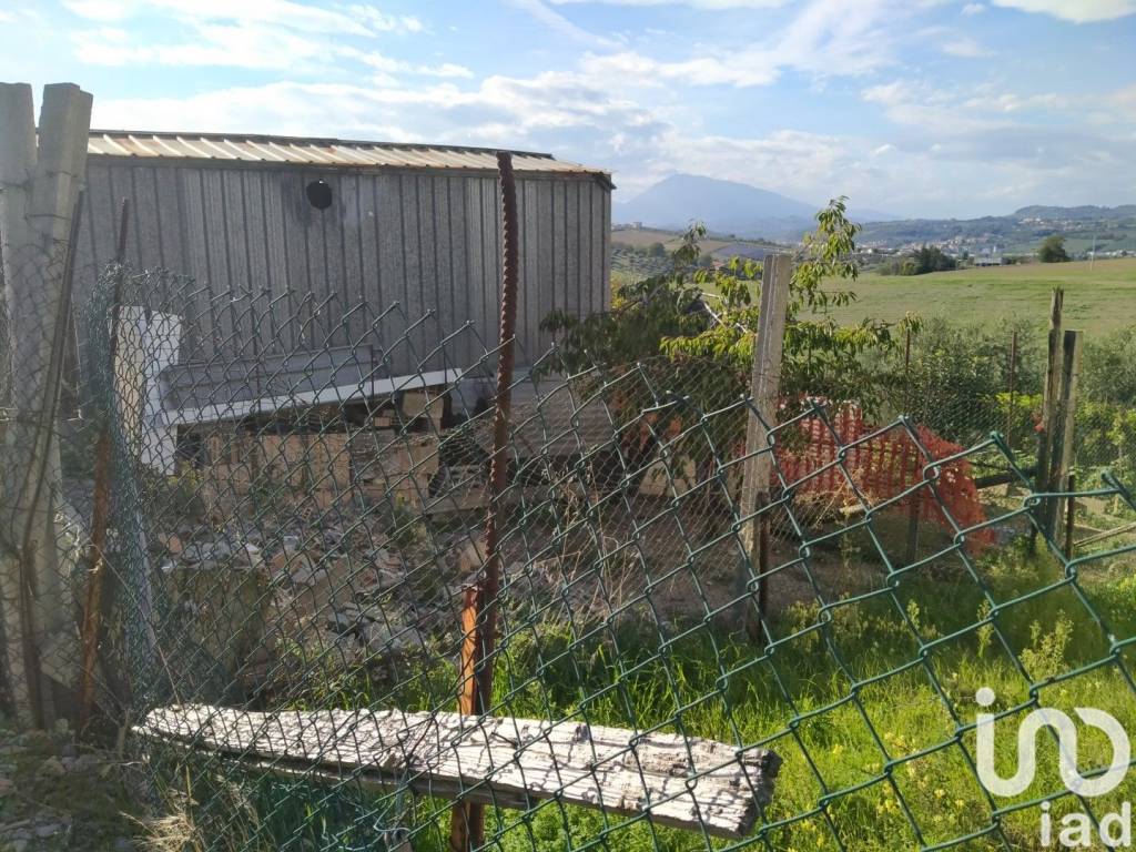 Immobile a Notaresco in Frazione C. DA SANTA CROCE, 20 - Foto 2