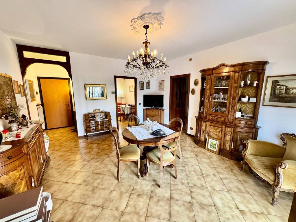 Appartamento a Piacenza in Via Vittime di Strà - Foto 3