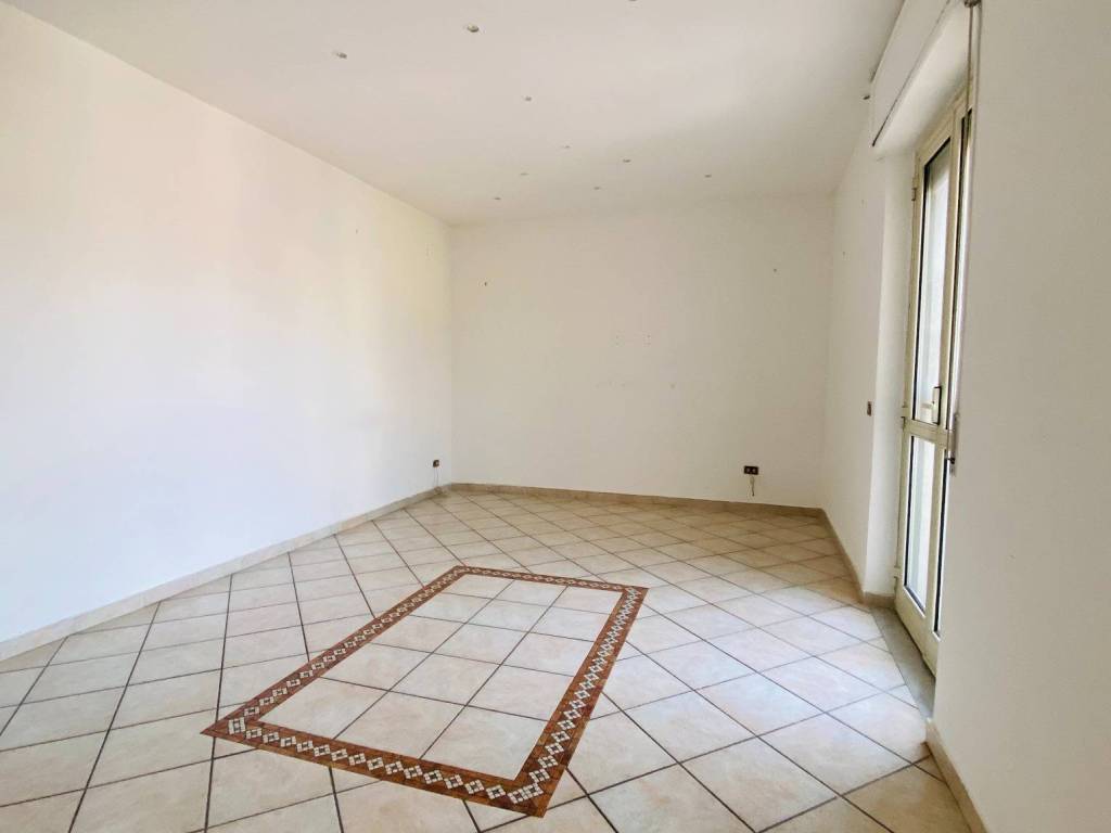 Appartamento a Napoli in Via Giuseppe Vaccaro, 30 - Foto 3