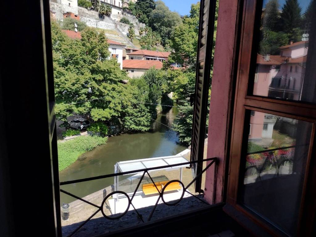 Appartamento a Besozzo in Via Luigi Roncari, 12 - Foto 5