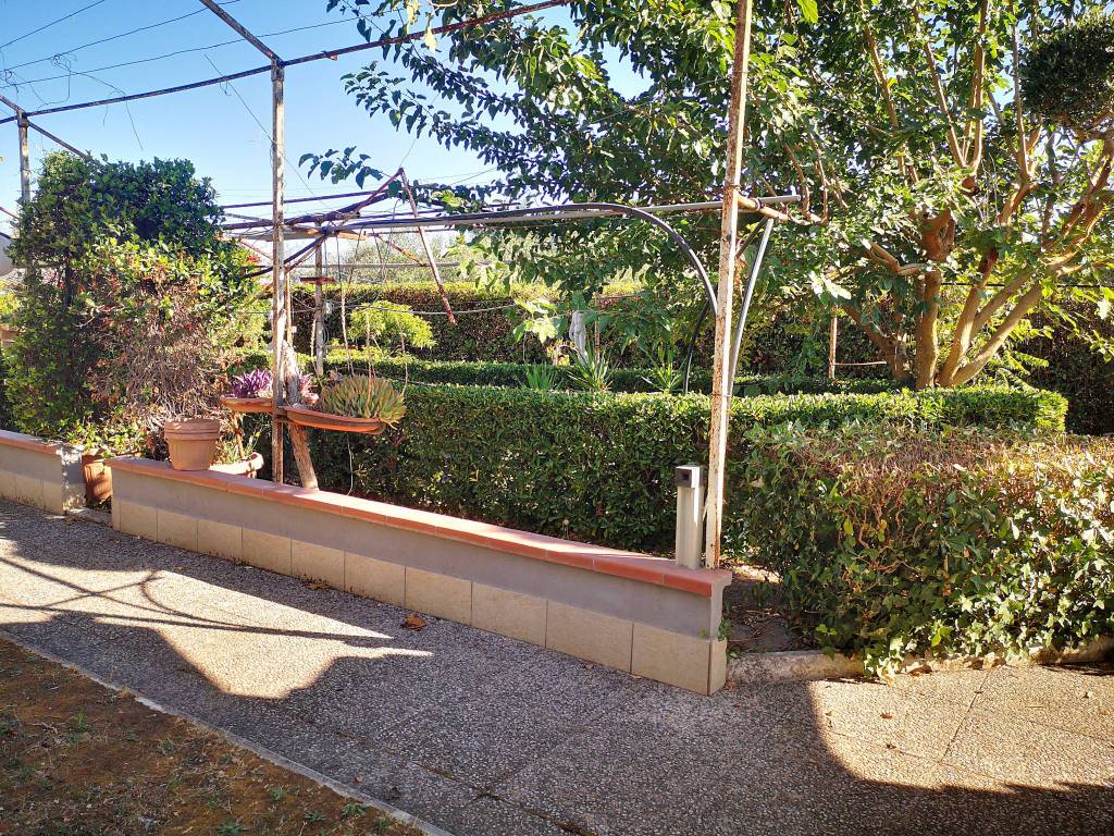 Villa a Aprilia in Via della Collina - Foto 3