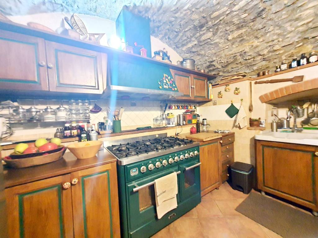 Casa indipendente a Luni in Via Serravalle - Foto 2