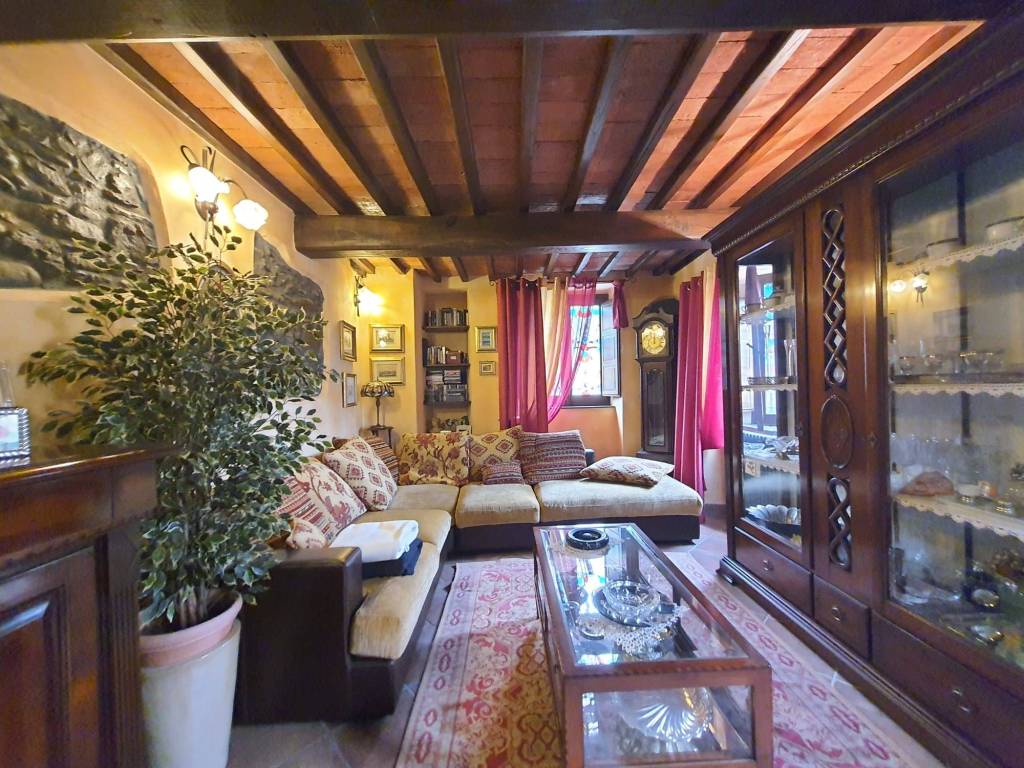 Casa indipendente a Luni in Via Serravalle - Foto 4