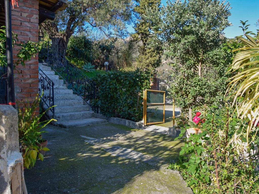 Villa a Taormina in Via Nazionale, 246 - Foto 4