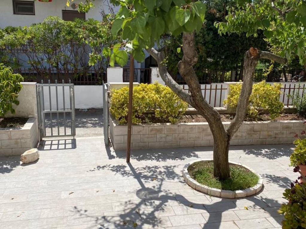 Appartamento a Lesina in Viale Pietra Maura - Foto 5