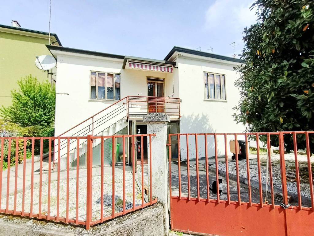 Villa a Adria in Via Nicola Badaloni, 5 - Foto 4