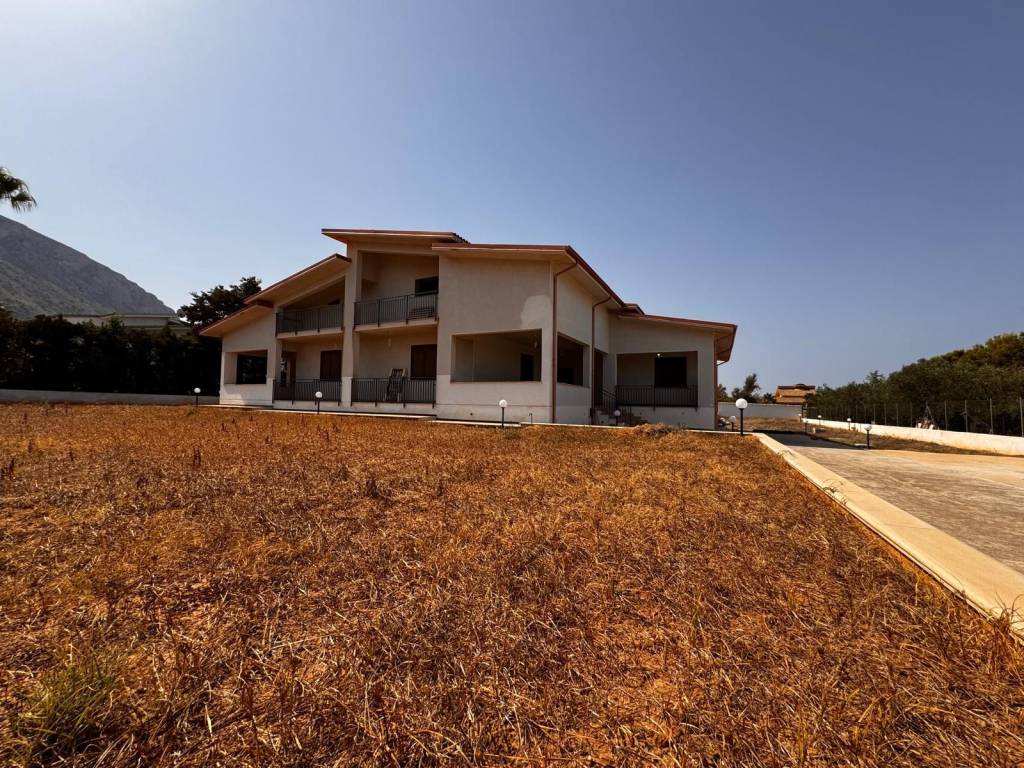 Villa a Cinisi in Via Nazionale - Foto 2