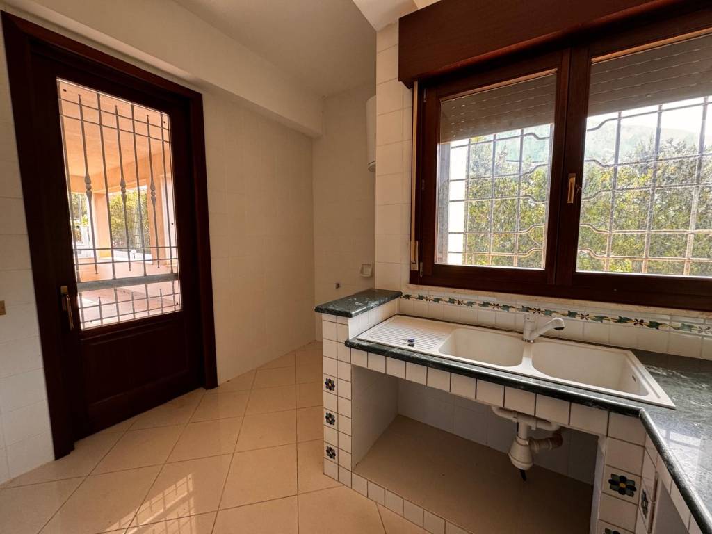 Villa a Cinisi in Via Nazionale - Foto 3