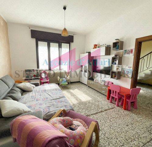 Villa a Castelmassa in Via Provasi 14 - Foto 3