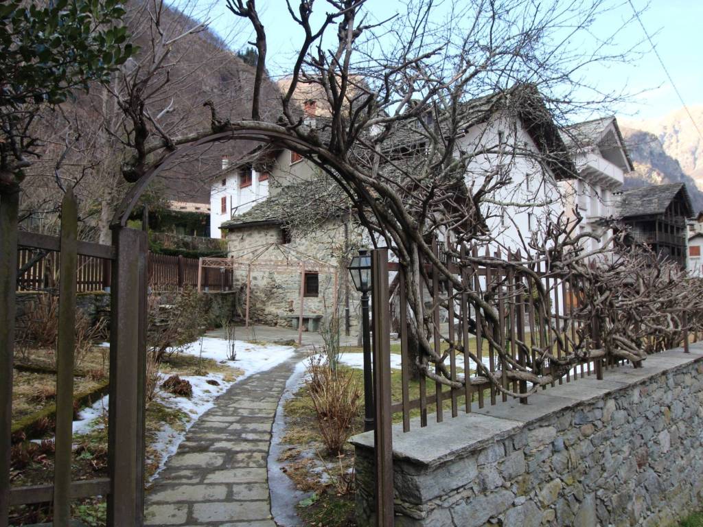 Villa a Campertogno in Corso Umberto I - Foto 2
