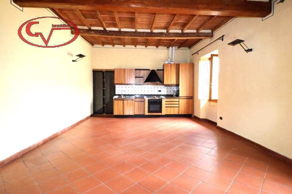 Appartamento a Montevarchi in Via Roma - Foto 3