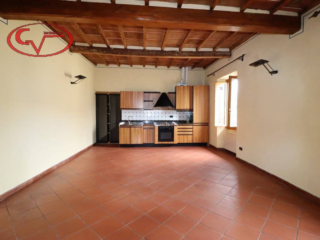 Appartamento a Montevarchi in Via Roma - Foto 4