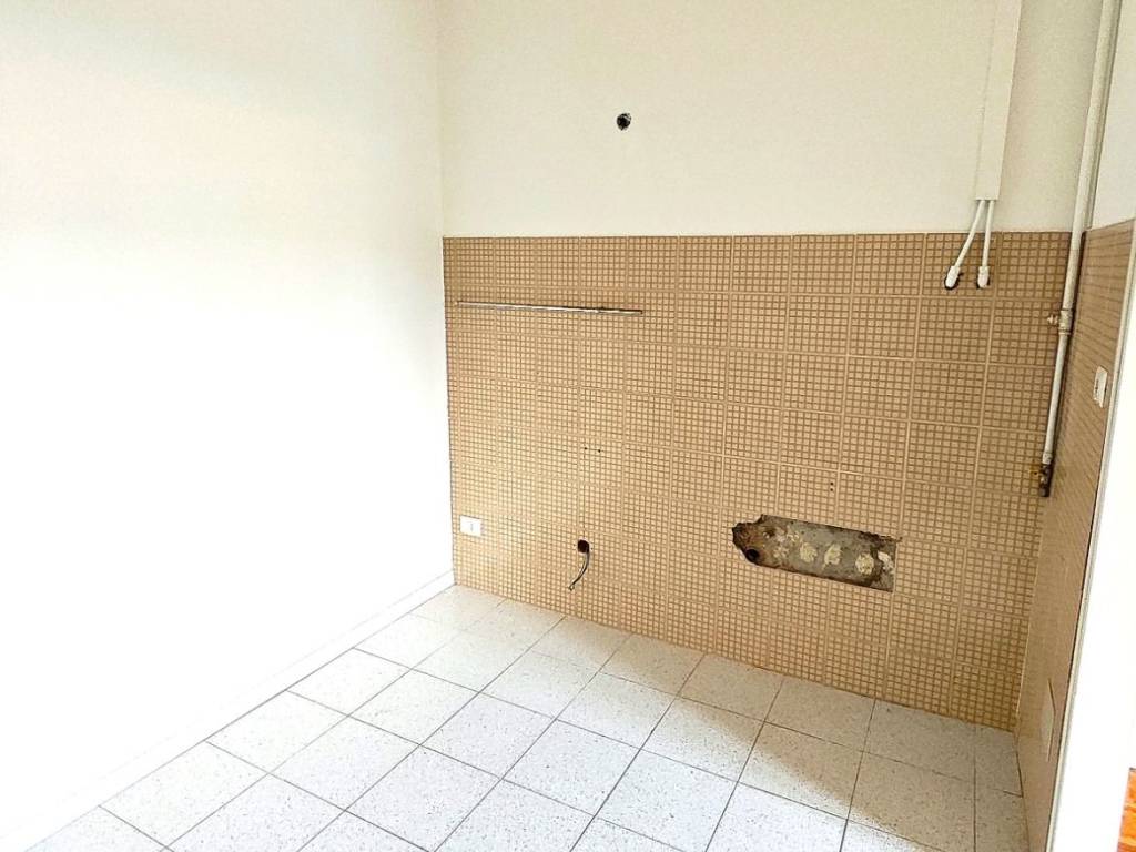 Appartamento a Cantù in Via Sante Duzioni - Foto 4