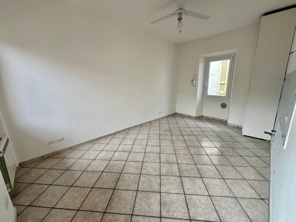 Appartamento a Borgo ticino in Via Seppone - Foto 5