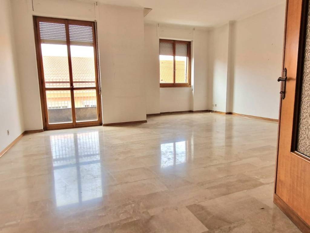 Appartamento a Alessandria in Via Galileo Galilei - Foto 2