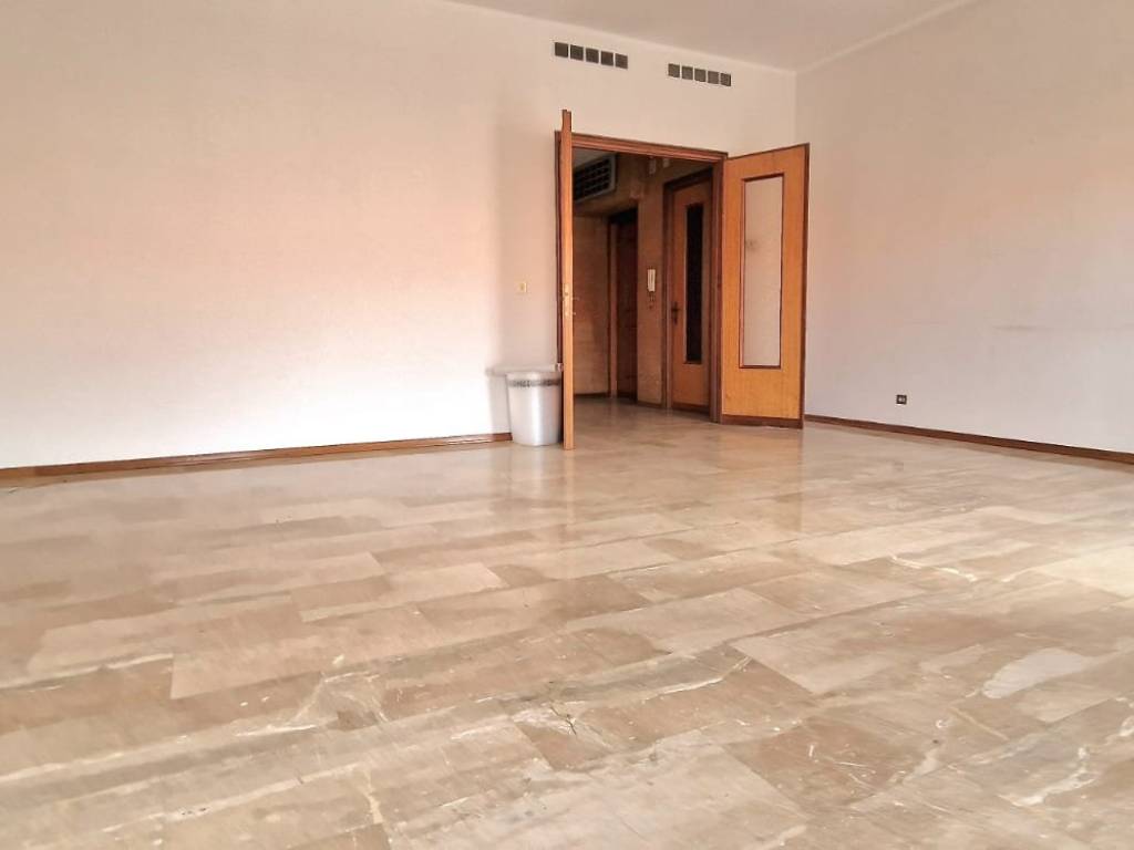 Appartamento a Alessandria in Via Galileo Galilei - Foto 4