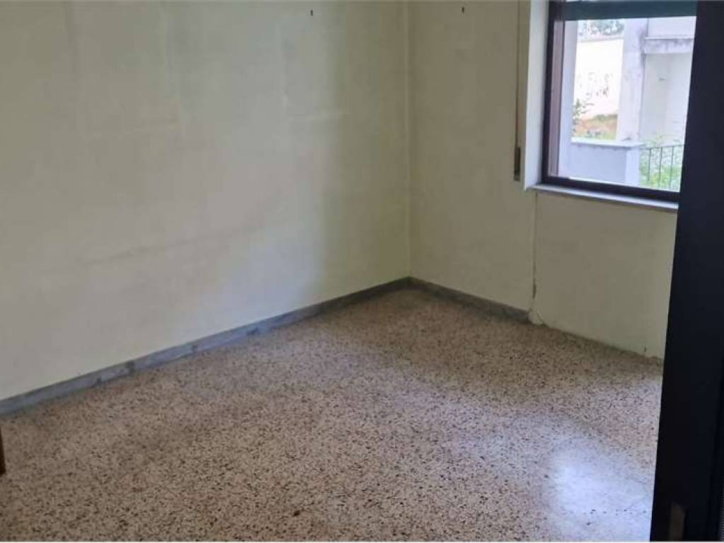 Appartamento a Benevento in Via Massimo D'Azeglio - Foto 3