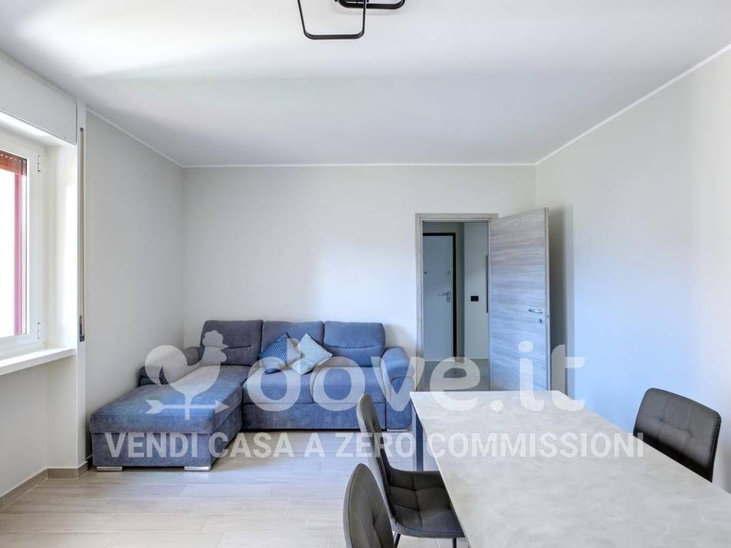 Appartamento a Luino in Via del Salice, 5 - Foto 3