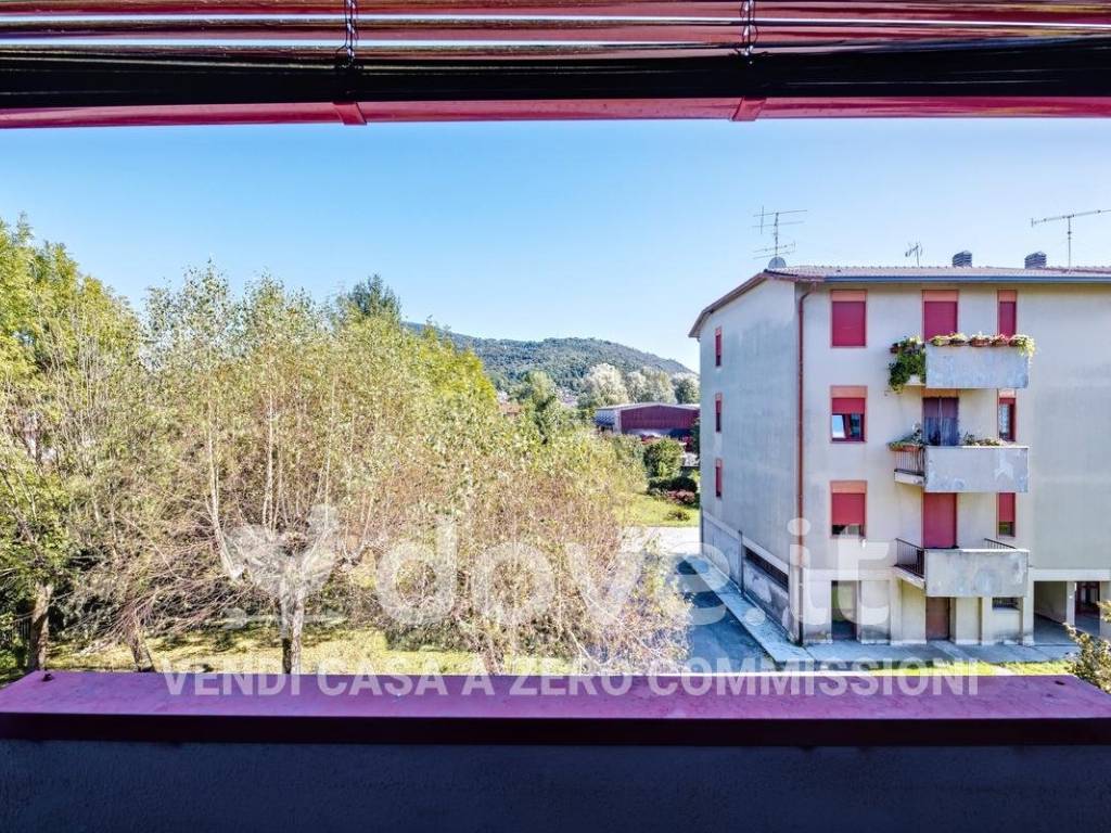 Appartamento a Luino in Via del Salice, 5 - Foto 5
