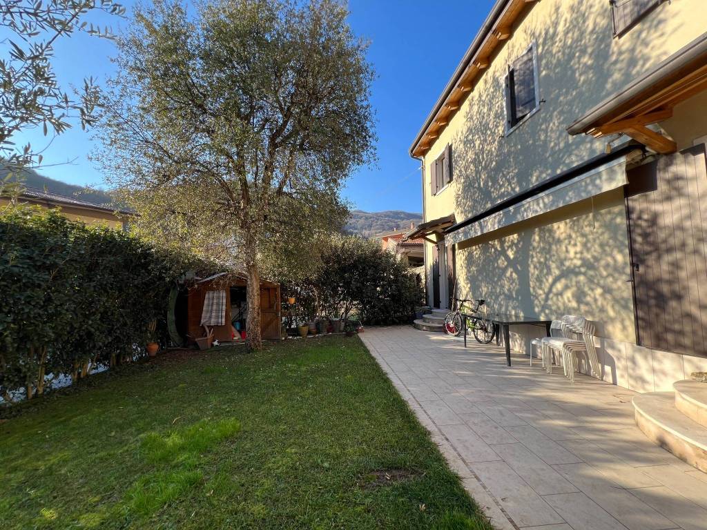 Villa a Grezzana in Via Cesare Betteloni, 63 - Foto 4