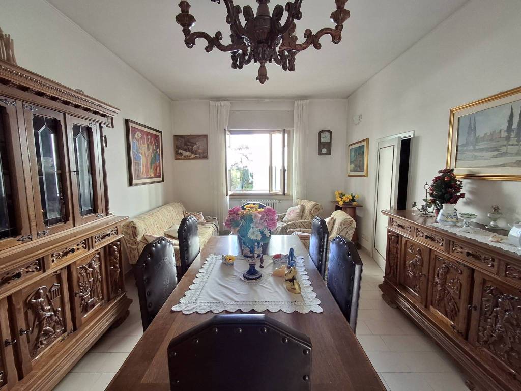 Appartamento a Arezzo in Via Romana - Foto 4