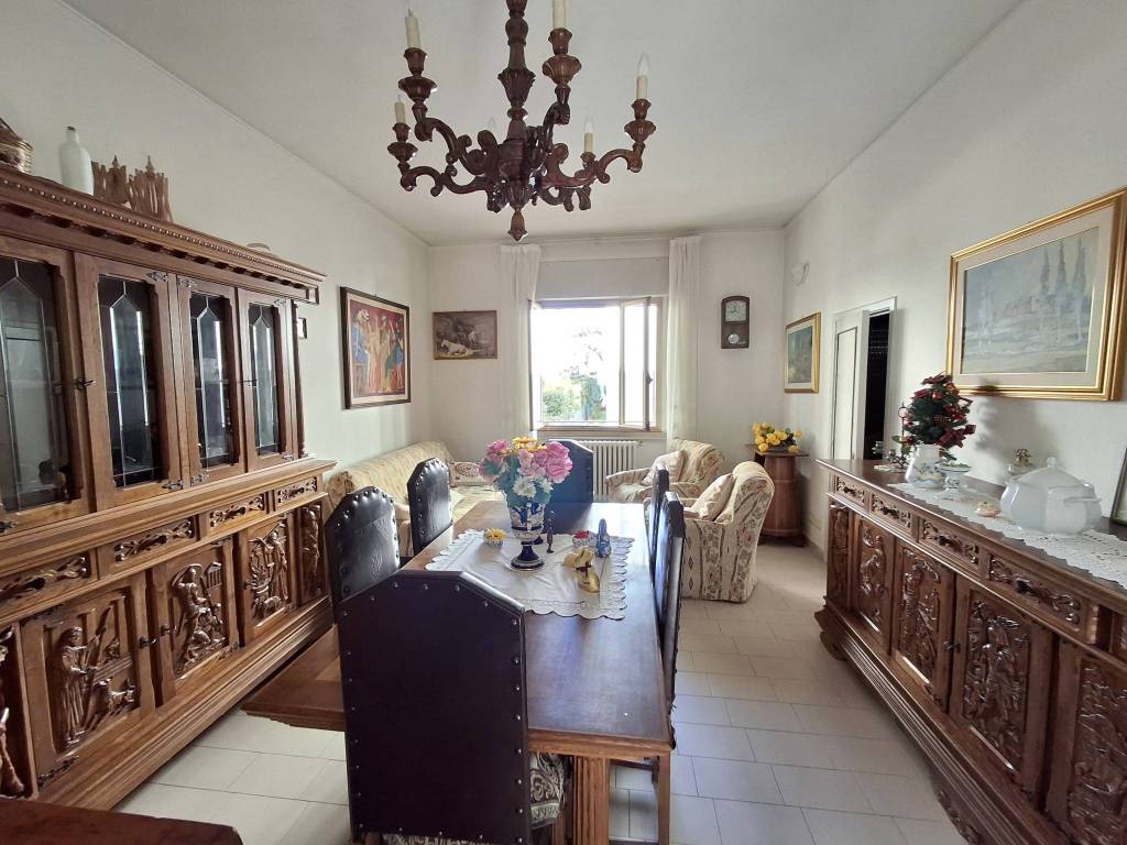 Appartamento a Arezzo in Via Romana - Foto 5