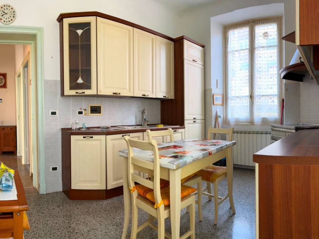 Appartamento a Savona in Via Nino Oxilia - Foto 5