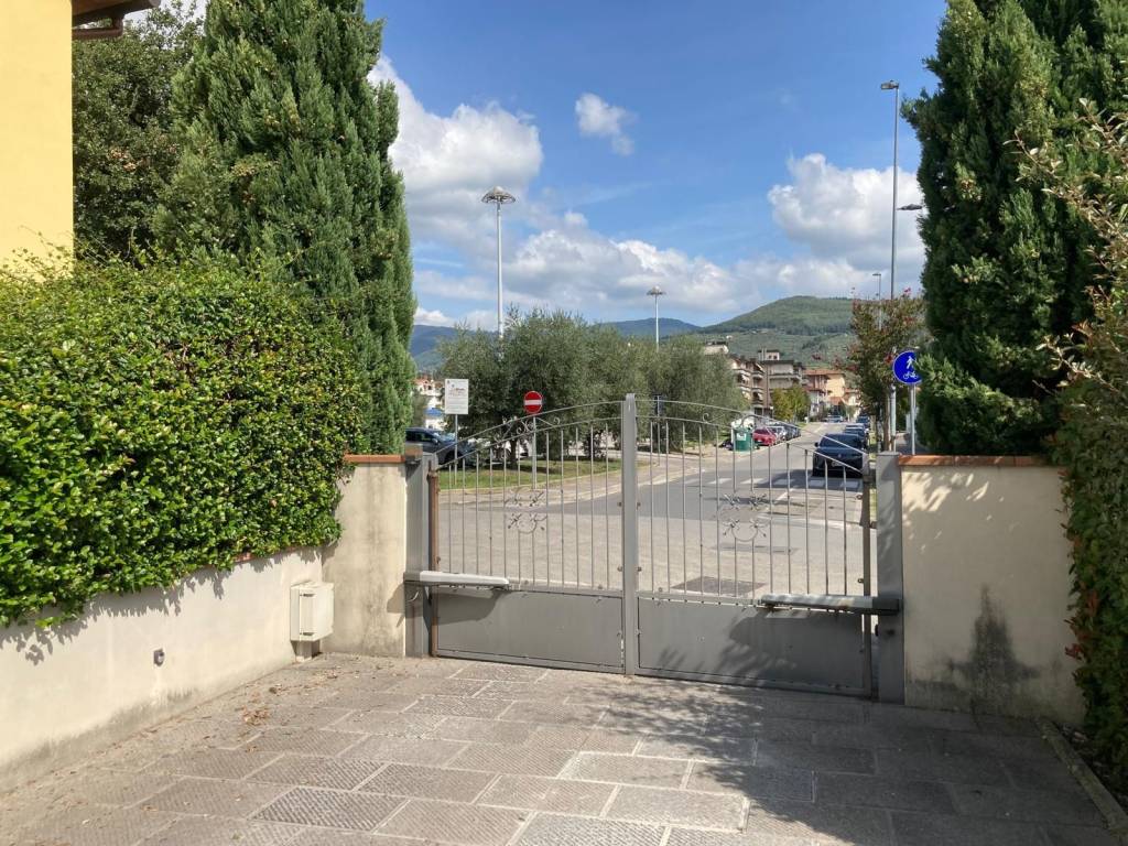 Casa indipendente a Montemurlo in Via Caporetto - Foto 2