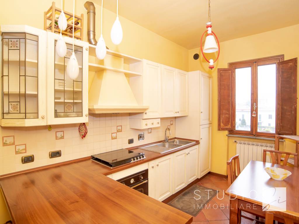 Appartamento a Pistoia in Via Porta al Borgo - Foto 3