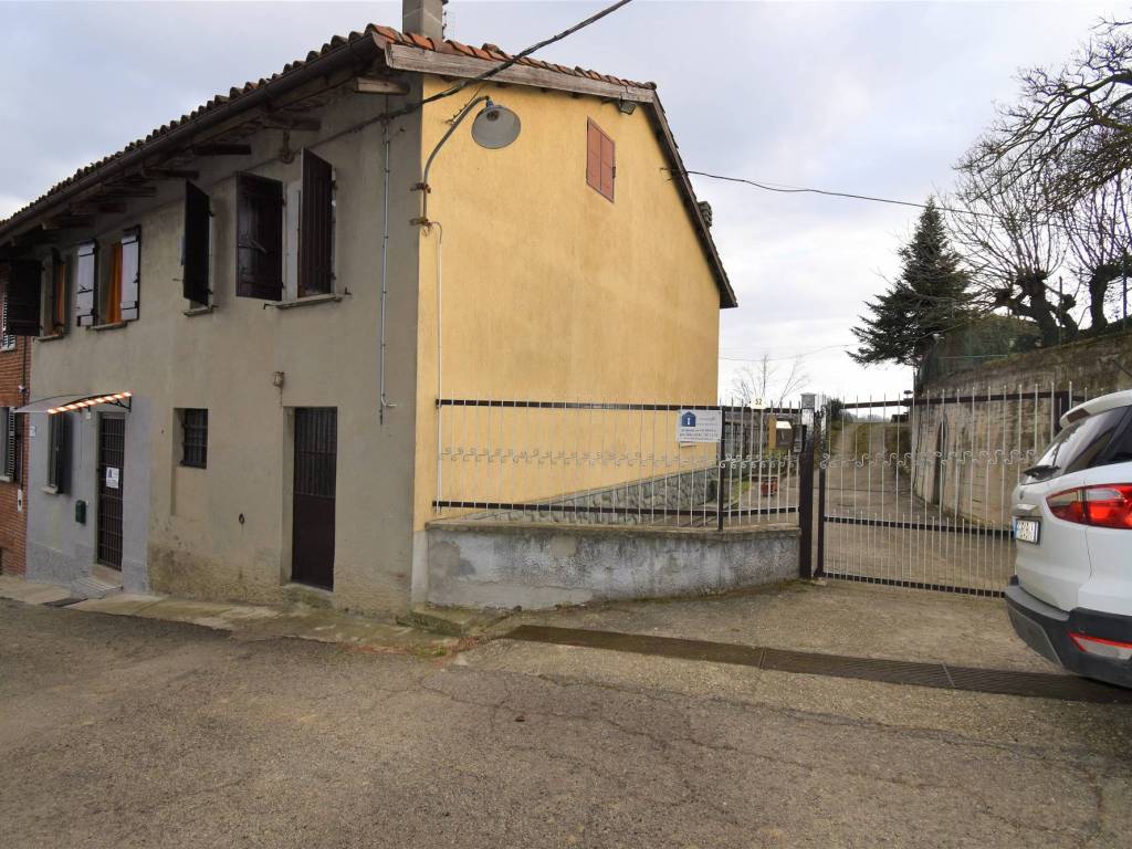 Rustico / casale a Rocca d'arazzo in Via Sant'Anna - Foto 2
