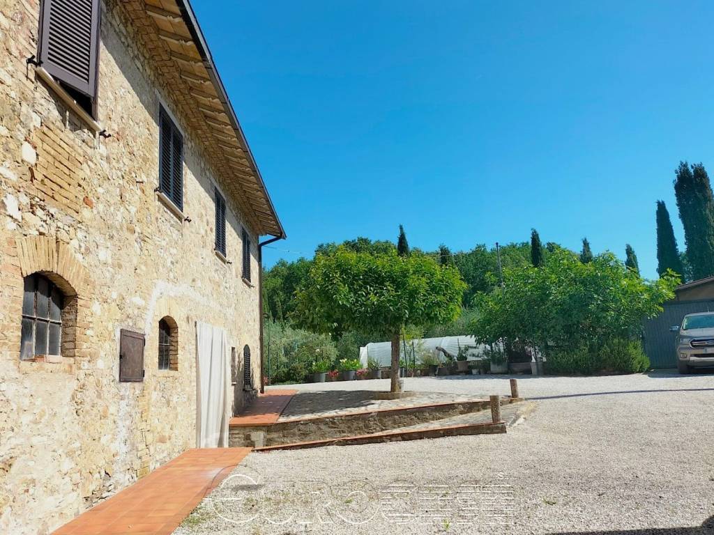 Casa indipendente a Umbertide in Strada Statale Tiberina - Foto 3