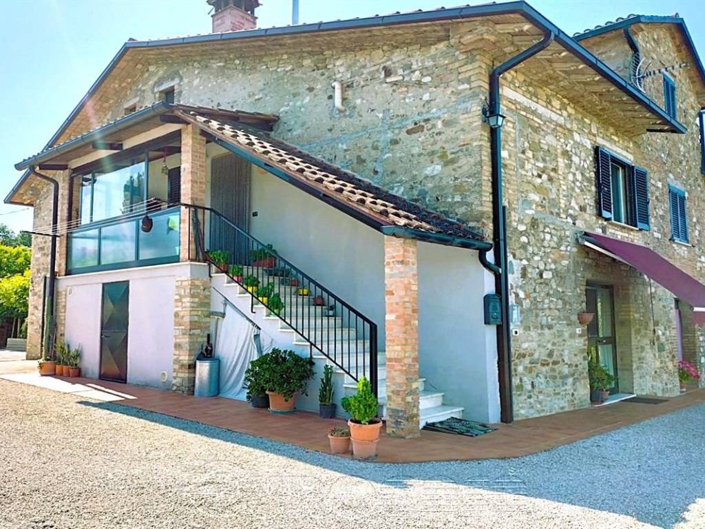 Casa indipendente a Umbertide in Strada Statale Tiberina - Foto 5
