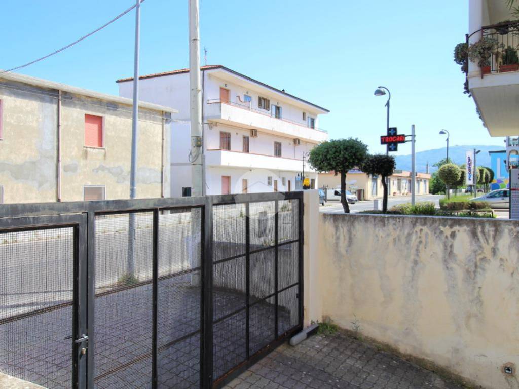 Box / garage a Montepaone in Via Nazionale, 91 - Foto 3