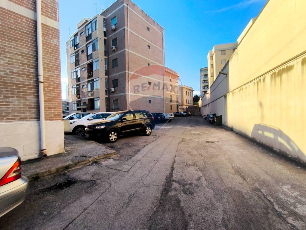 Appartamento a Brindisi in Piazza Francesco Crispi, 39 - Foto 2