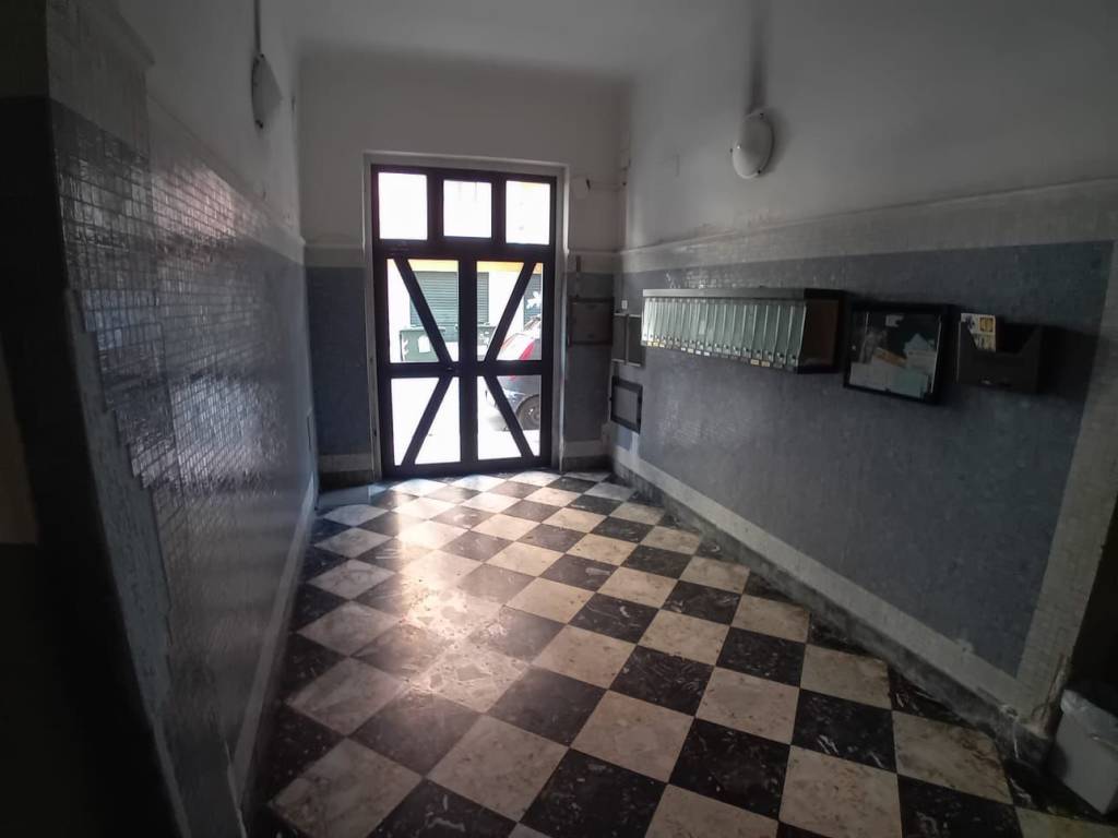 Appartamento a Taranto in Via Generale Giuseppe Messina, 62 - Foto 3
