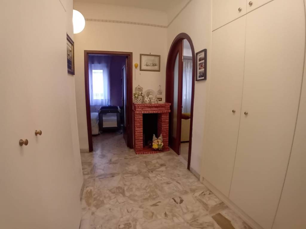 Appartamento a Taranto in Via Generale Giuseppe Messina, 62 - Foto 5