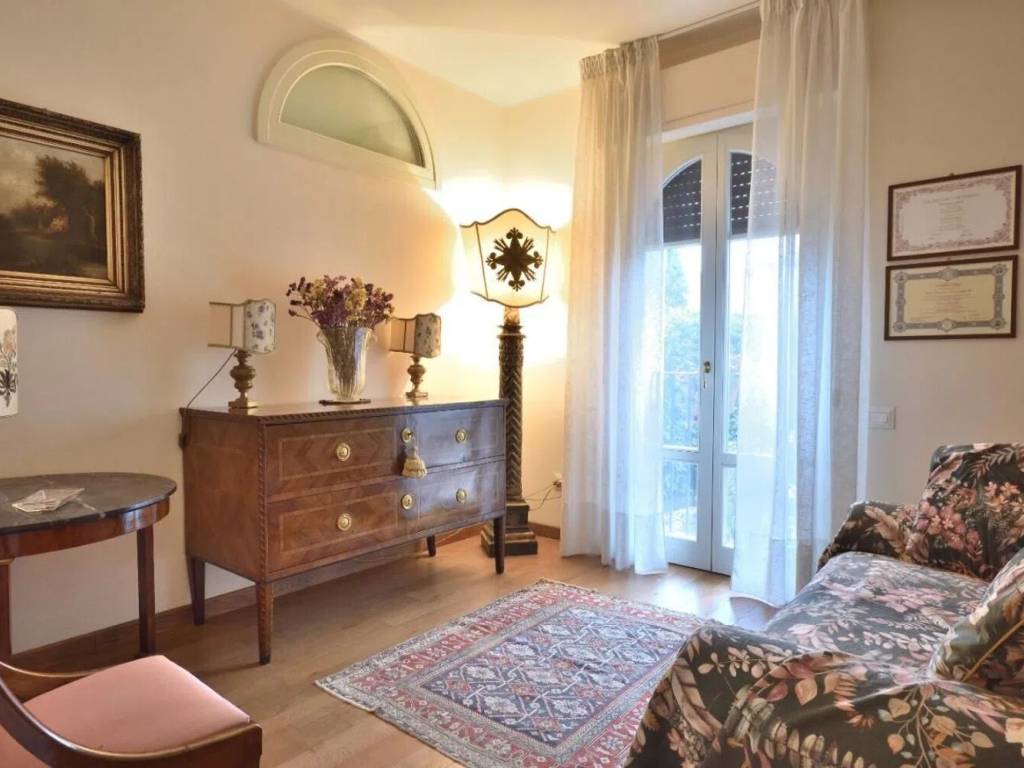 Appartamento a Pisa in Viale delle Cascine - Foto 3