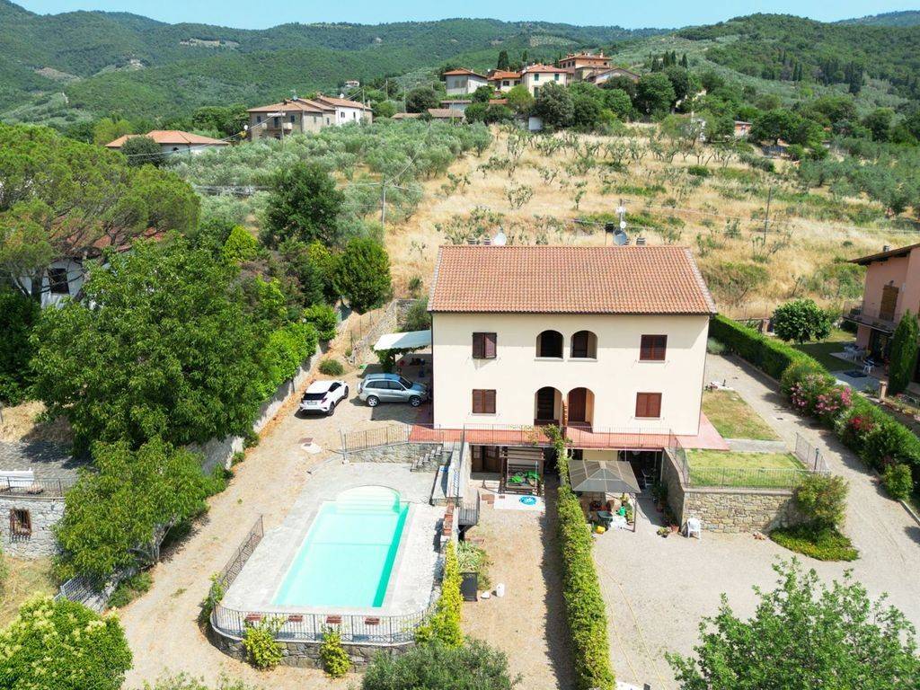 Villa a Castiglion fiorentino in piazza Risorgimento - Foto 5