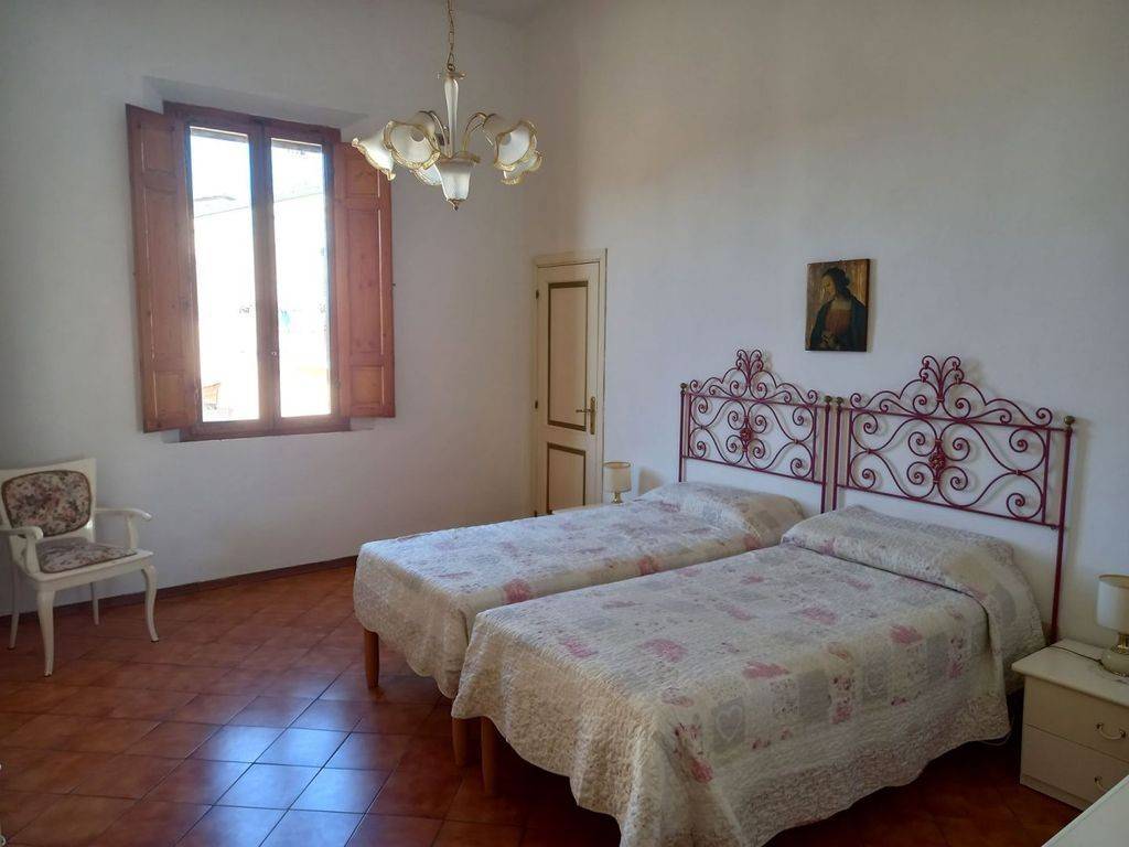 Appartamento a Sinalunga in Via Benedetto Croce - Foto 2