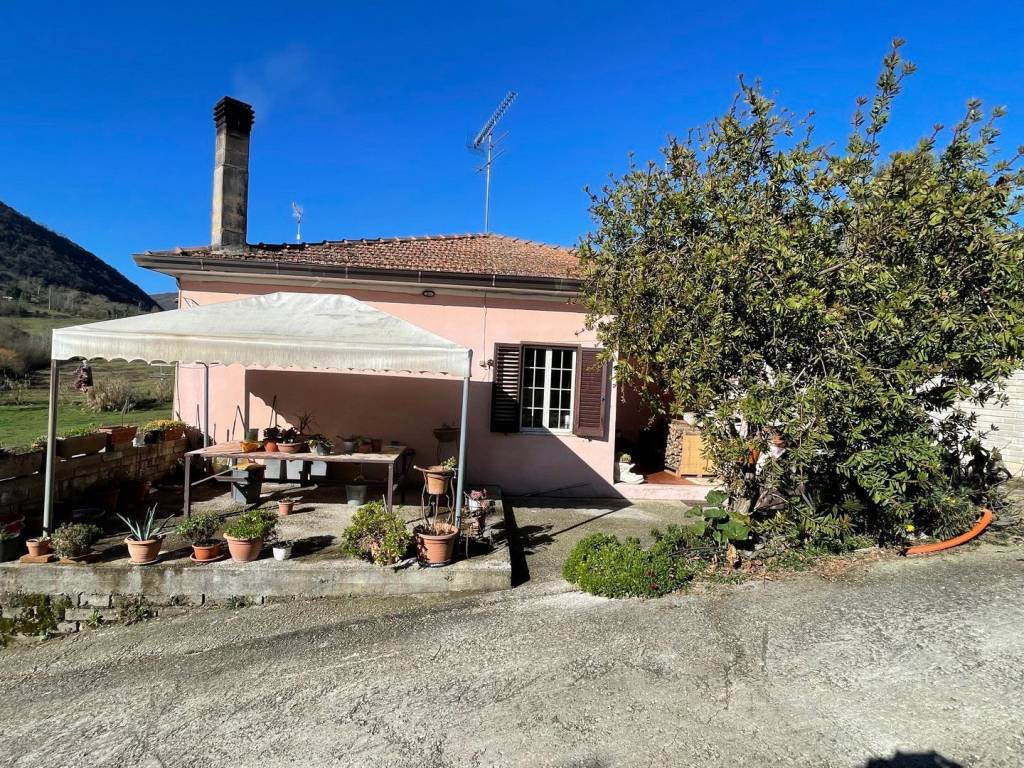 Villa a Ceccano in Via Giacomo Matteotti, 353 - Foto 4
