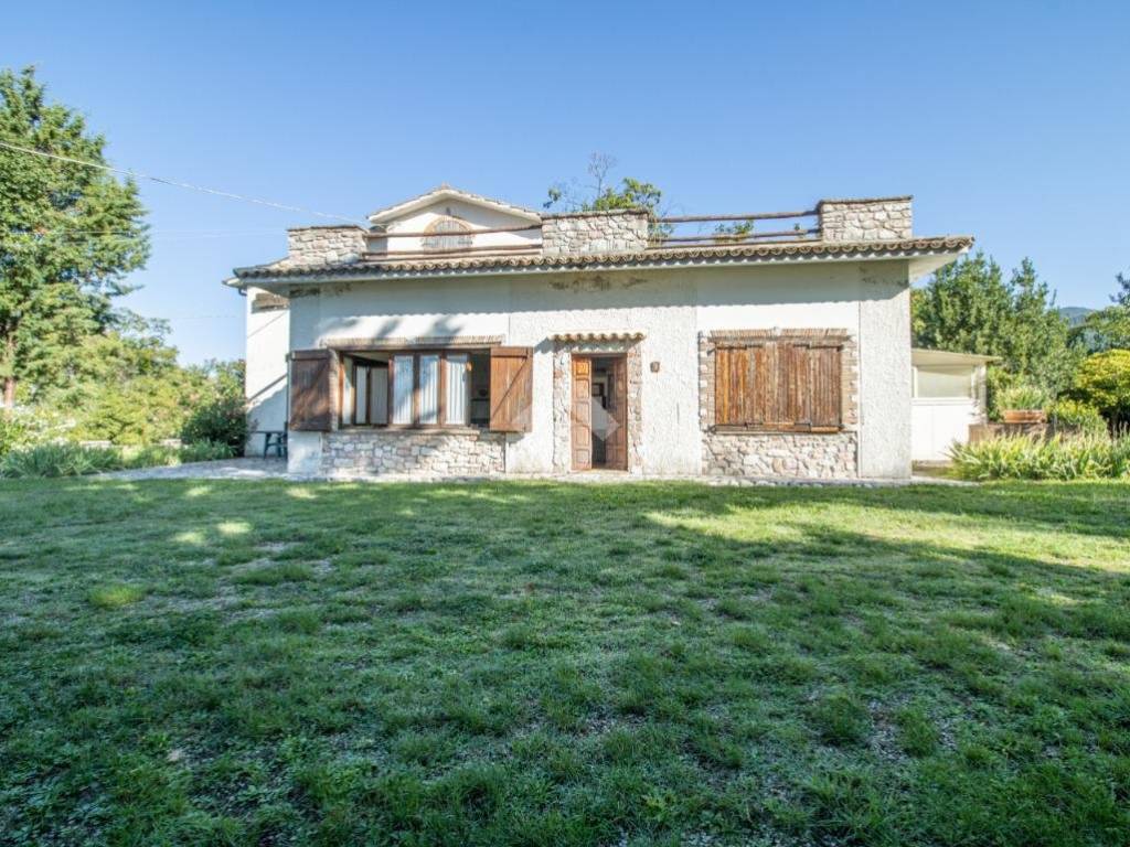 Appartamento a Cottanello in VIA CASTAGNETO - Foto 2