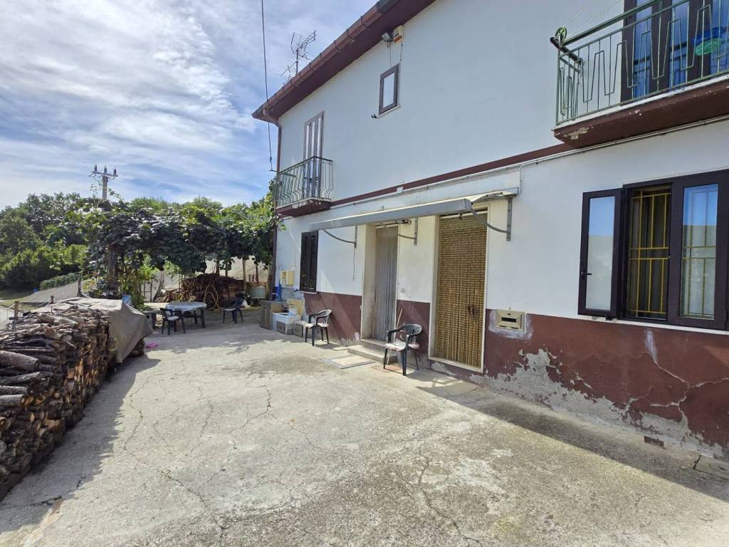 Casa indipendente a San mango sul calore in C/da Petrara - Foto 2