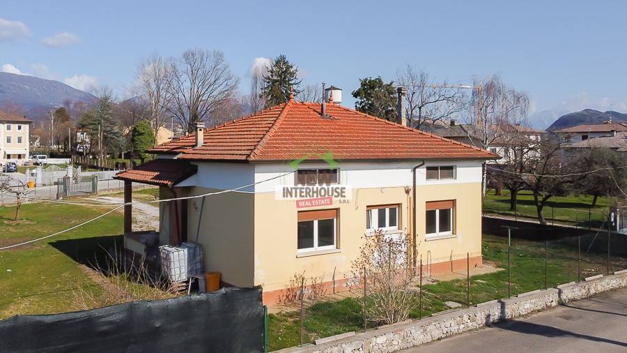 Villa a Pinzano al tagliamento in Via Roma - Foto 2