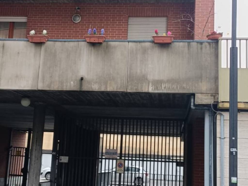Box / garage a Asti in Via San Giovanni Bosco, 44 - Foto 2