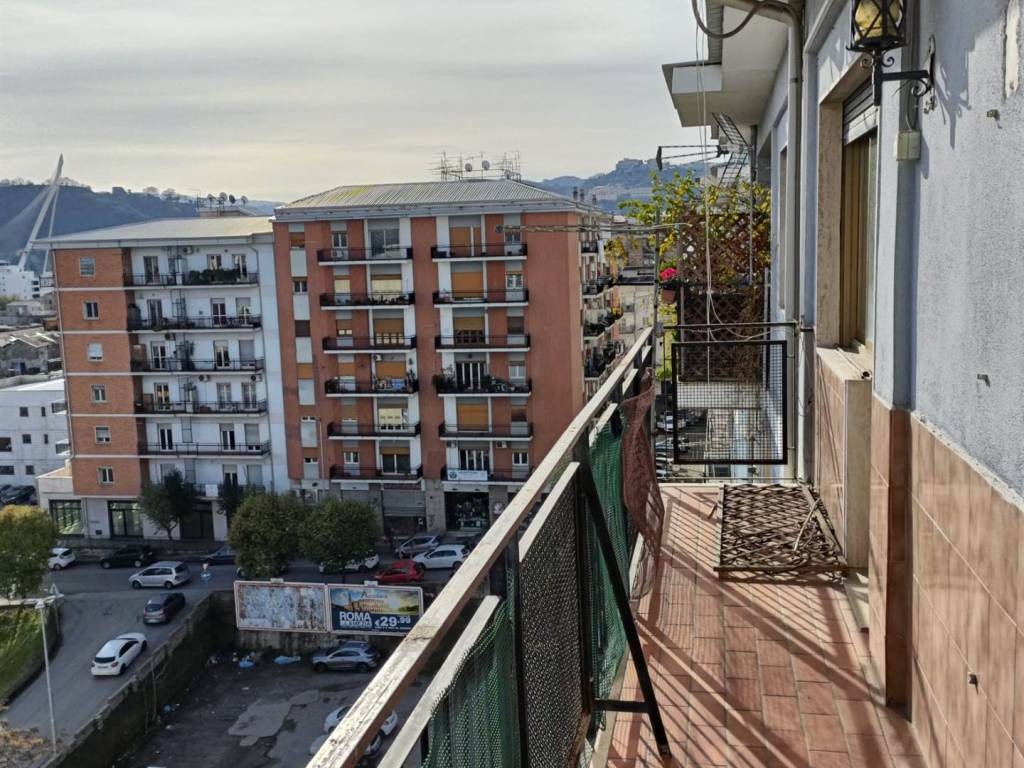 Appartamento a Cosenza in Via delle Medaglie d'Oro - Foto 4