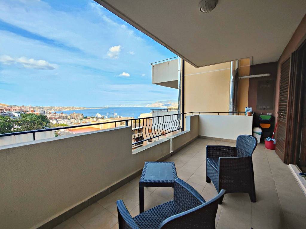 Appartamento a Messina in Strada Panoramica dello Stretto, 1000 - Foto 2
