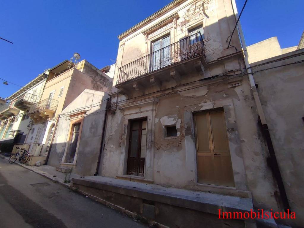 Casa indipendente a Ispica in Via Ascenzio Maucieri - Foto 2