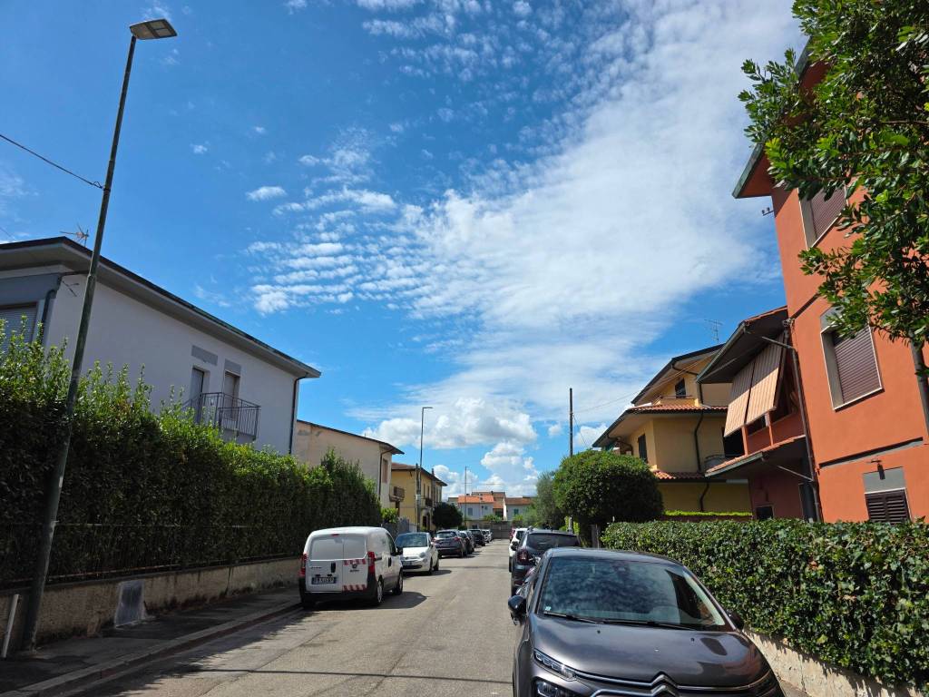 Appartamento a Campi bisenzio in Via Enrico Poggi - Foto 4