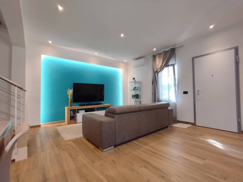 Casa indipendente a Quarrata in Via Corrado da Montemagno - Foto 3